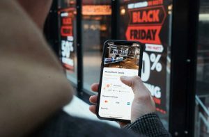 Чорна п’ятниця та Кіберпонеділок у Німеччині, що варто знати і як купувати з вигодою