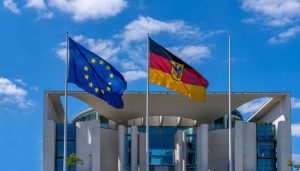 Що чекає українських біженців у Німеччині після завершення тимчасового захисту у 2027 році?